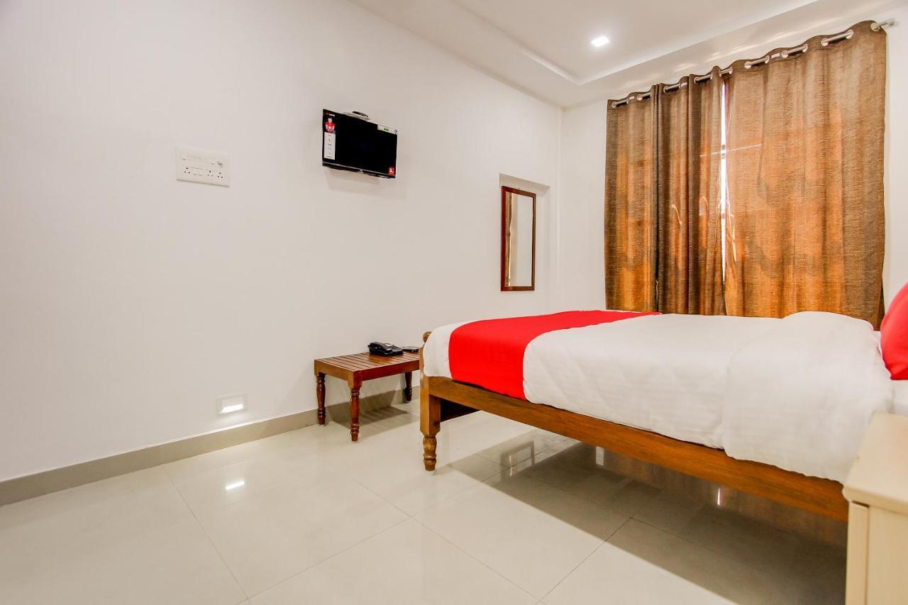 OYO 69625 Mayuraa Residency Mayiladuthurai Exterior foto